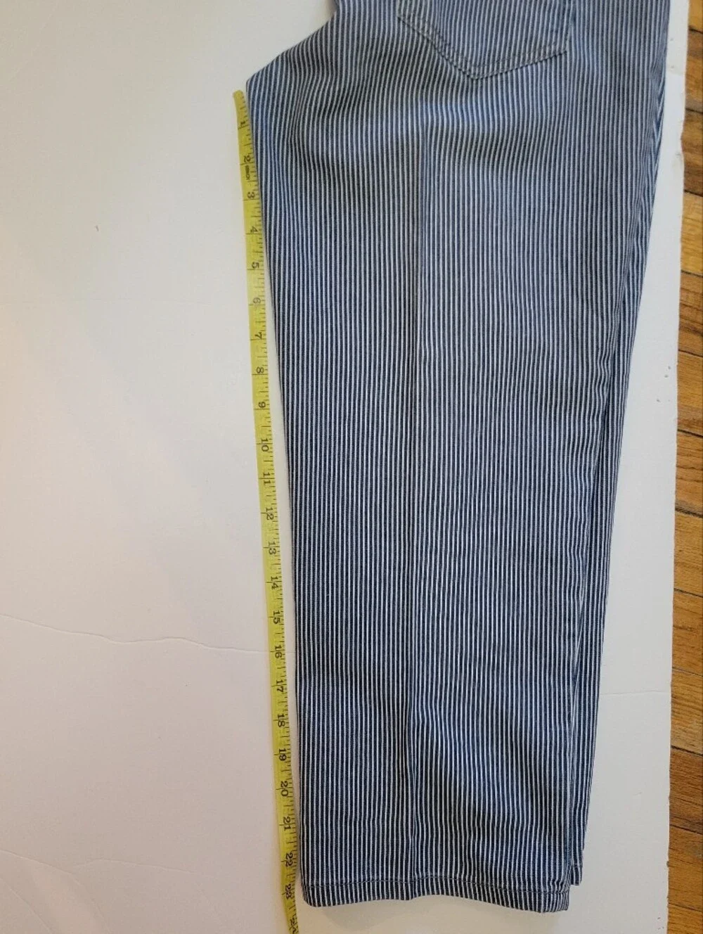 Striped Navy and White Cropped Pants‎ Relaxed Fit EUC Coastal Fisherman Nautical